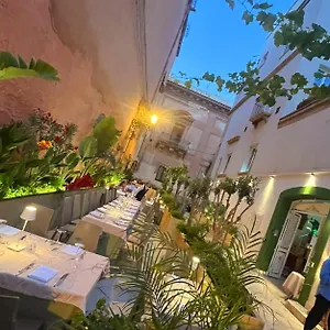 Le Caserie Di Charme Bed & Breakfast